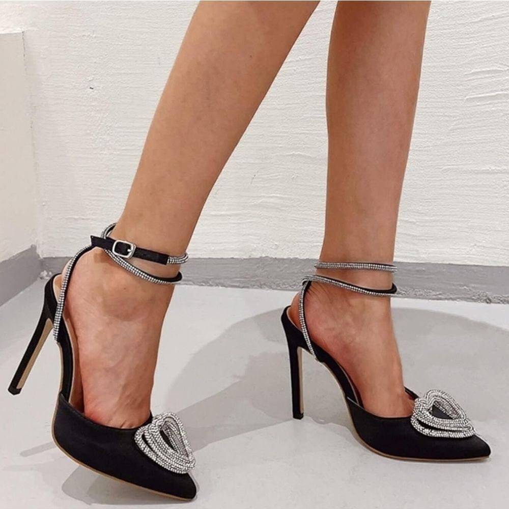 BRAND NEW OLIVER JOHNSON POINTED TOE SUMMER CRYSTAL THIN HIGH HEELS SAND…
